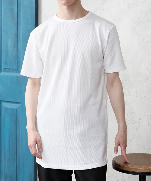 TopIsm(トップイズム)の「【2023】ワッフルロング丈 半袖Tシャツ(Tシャツ/カットソー・メンズ・ブラック/グレー/ホワイト・M/L/LL)」の2枚目の写真