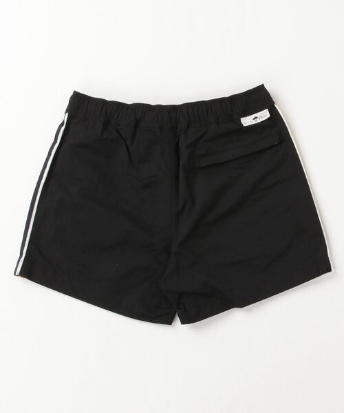SUNS by #Re:room(サンズバイリルーム)の「4カラーラインボードショーツ(水着・メンズ・クリーム/ブラック・SMALL/MEDIUM/LARGE)」の6枚目の写真