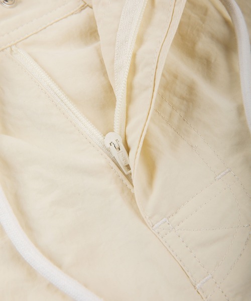 SUNS by #Re:room(サンズバイリルーム)の「4カラーラインボードショーツ(水着・メンズ・クリーム/ブラック・SMALL/MEDIUM/LARGE)」の17枚目の写真
