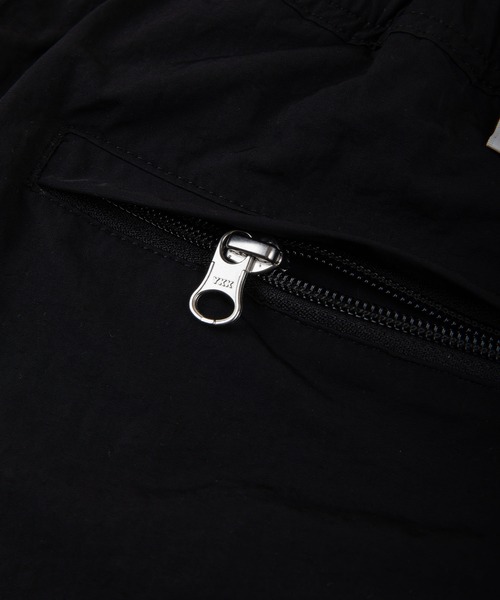 SUNS by #Re:room(サンズバイリルーム)の「4カラーラインボードショーツ(水着・メンズ・クリーム/ブラック・SMALL/MEDIUM/LARGE)」の18枚目の写真