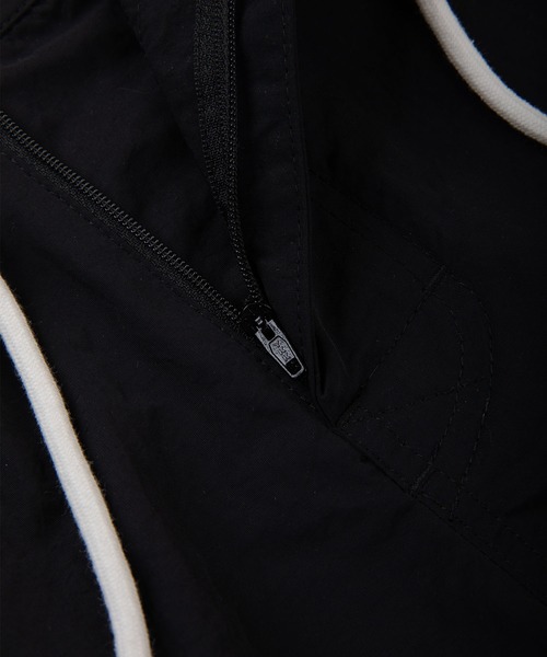SUNS by #Re:room(サンズバイリルーム)の「4カラーラインボードショーツ(水着・メンズ・クリーム/ブラック・SMALL/MEDIUM/LARGE)」の15枚目の写真