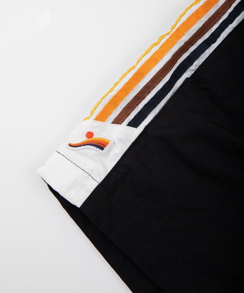 SUNS by #Re:room(サンズバイリルーム)の「4カラーラインボードショーツ(水着・メンズ・クリーム/ブラック・SMALL/MEDIUM/LARGE)」の12枚目の写真