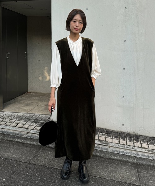 セール】深Vネックベロアロングワンピース（ワンピース）｜Audrey and