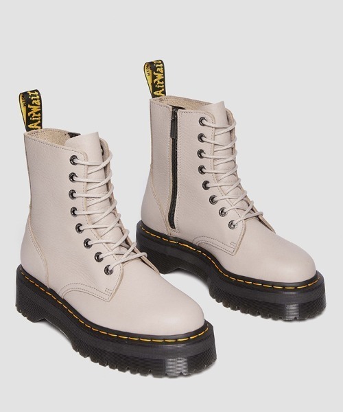 Dr. Martens（ドクターマーチン）の「Dr.Martens/ドクターマーチン/JADON III 8 ホール ブーツ（ブーツ・メンズ・グレー・8/9/10）」の2枚目の写真