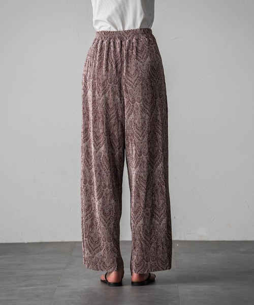 socolla（ソコラ）の「ペイズリー柄プリーツパンツ（その他パンツ・レディース・チャコールグレー/キャメル・M）」の11枚目の写真