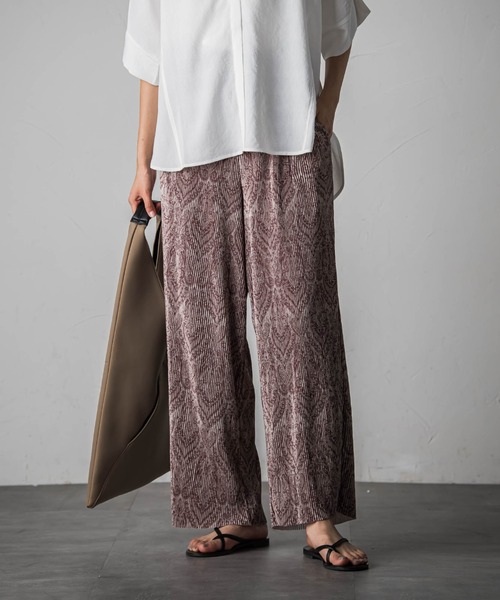 socolla（ソコラ）の「ペイズリー柄プリーツパンツ（その他パンツ・レディース・チャコールグレー/キャメル・M）」の8枚目の写真