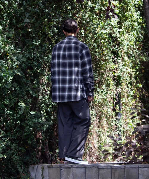 GLOSTER(グロスター)の「【限定展開】【GLOSTER/グロスター】オンブレ チェックシャツ ボタンダウン(シャツ/ブラウス・メンズ・ブラック/イエロー・L/XL/M)」の4枚目の写真