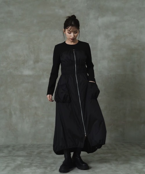 LEANN MOMENT（リーンモーメント）の「Gather layered dress（ワンピース・レディース・ブラック/カーキ・SMALL/MEDIUM）」の3枚目の写真