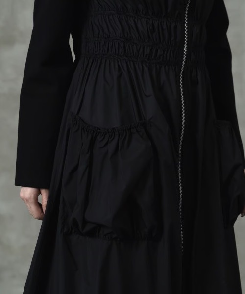 LEANN MOMENT（リーンモーメント）の「Gather layered dress（ワンピース・レディース・ブラック/カーキ・SMALL/MEDIUM）」の8枚目の写真