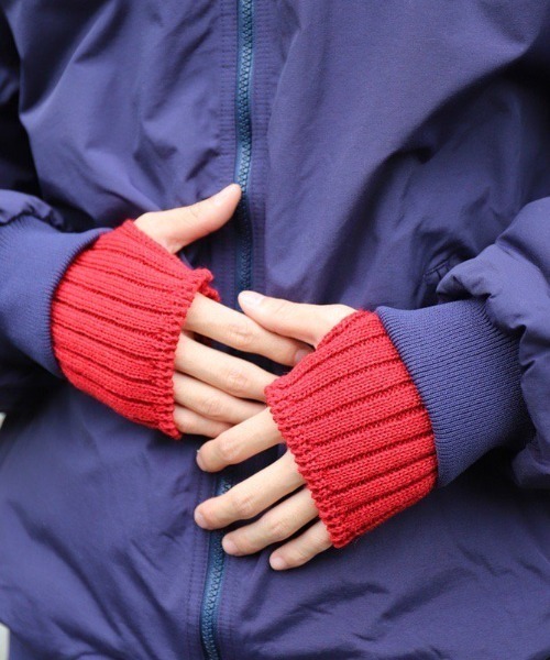 LEUCHTFEUER(ロイフトフォイヤー)の「GLOVES FINGERLESS(手袋・メンズ・レッド/ナチュラル/グリーン系その他/ブルー系その他/ブラック・FREE)」の5枚目の写真