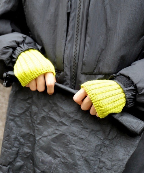 LEUCHTFEUER(ロイフトフォイヤー)の「GLOVES FINGERLESS(手袋・メンズ・レッド/ナチュラル/グリーン系その他/ブルー系その他/ブラック・FREE)」の11枚目の写真