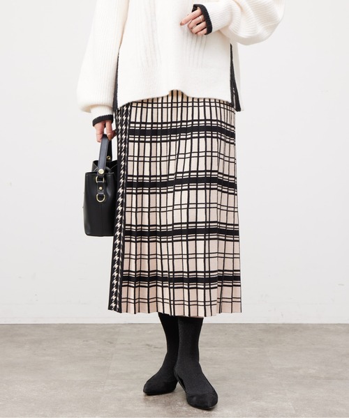 Chez toi(シェトワ)の「ASST柄ニットフレアスカート(スカート・レディース・ブラウン/ブラック/グリーン/グリーン系その他/ブラック系その他/グレー・FREE)」の2枚目の写真