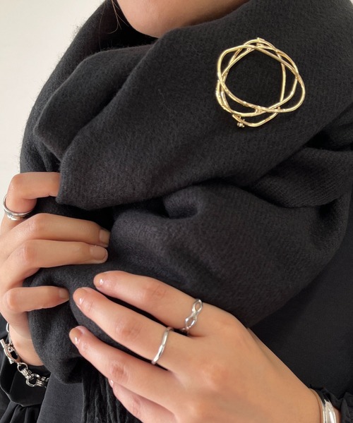 un dix cors(アンディコール)の「サークルウェーブブローチ(ブローチ/コサージュ・レディース・ゴールド・FREE)」の8枚目の写真