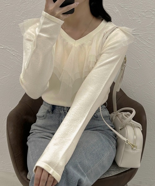 apres jour clair(アプレジュールクレア)の「【apres jour clair】チュールフリルニット【ZOZOTOWN限定アイテム】(ニット/セーター・レディース・アイボリー/ブラウン系その他/グレー・X-LARGE/フリー)」の4枚目の写真