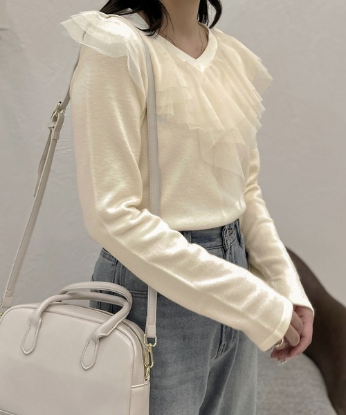 apres jour clair(アプレジュールクレア)の「【apres jour clair】チュールフリルニット【ZOZOTOWN限定アイテム】(ニット/セーター・レディース・アイボリー/ブラウン系その他/グレー・X-LARGE/フリー)」の7枚目の写真