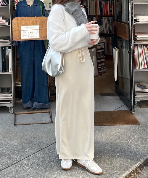 LE MORE(リモア)の「クルーネックモヘアタッチニット(ニット/セーター・レディース・グレー/アイボリー/チャコール・FREE)」の6枚目の写真