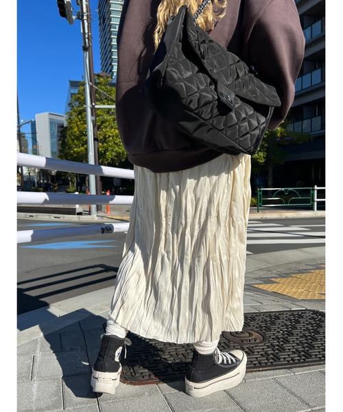 WC(ダブル シー)の「スウェードタッチワッシャーロングスカート(スカート・レディース・アイボリー/ブラック・FREE)」の16枚目の写真