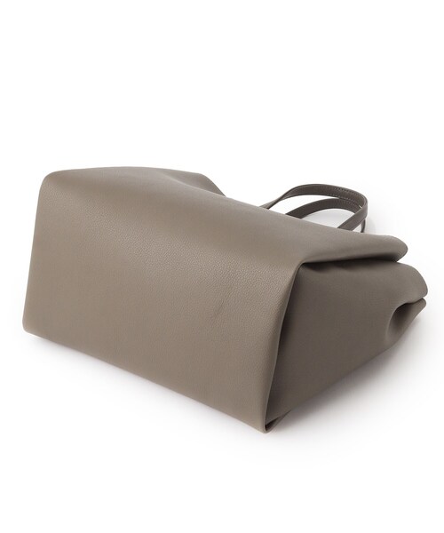 ITS'DEMO(イッツデモ)の「◆【通勤・通学に/ポケ3/軽量/ジャストA4】ソフト軽量3層2WAYトート(トートバッグ・レディース・アイボリー/ブラック/ナチュラル・00)」の14枚目の写真