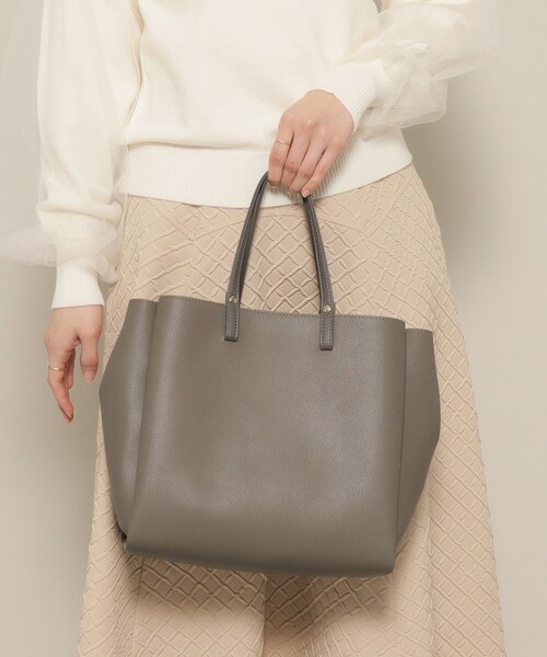 ITS'DEMO(イッツデモ)の「◆【通勤・通学に/ポケ3/軽量/ジャストA4】ソフト軽量3層2WAYトート(トートバッグ・レディース・アイボリー/ブラック/ナチュラル・00)」の5枚目の写真