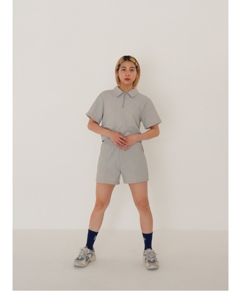 Bargiee(バージー)の「ハーフジップ セットアップ ナイロン トップス ハーフパンツ(セットアップ・レディース・ブラック/グレー・FREE)」の8枚目の写真