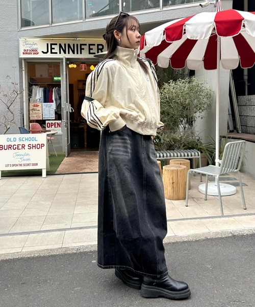 WHO'S WHO gallery(フーズフーギャラリー)の「デニムタックボリュームスカート(デニムスカート・レディース・ブラック・FREE)」の5枚目の写真