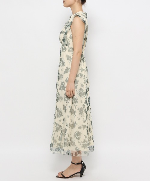 mysty woman（ミスティウーマン）の「花柄シアーレイヤーワンピース　113245（ワンピース・レディース・アイボリー/ブラック/ベージュ系その他・FREE）」の9枚目の写真