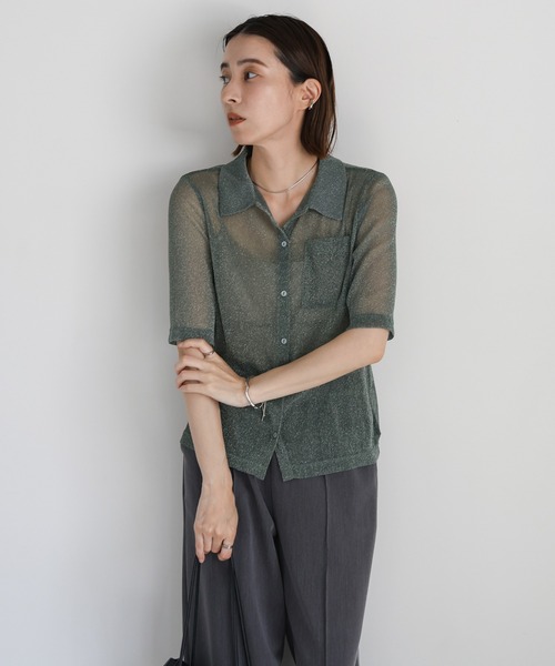 select MOCA（セレクトモカ）の「【ZOZO限定】ラメシアーハーフスリーブシャツ（シャツ/ブラウス・レディース・グレー/シルバー/グレイッシュベージュ/カーキ・FREE）」の9枚目の写真
