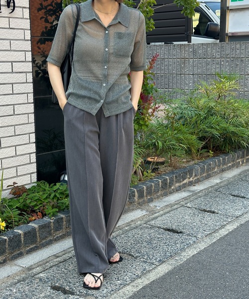 select MOCA（セレクトモカ）の「【ZOZO限定】ラメシアーハーフスリーブシャツ（シャツ/ブラウス・レディース・グレー/シルバー/グレイッシュベージュ/カーキ・FREE）」の18枚目の写真