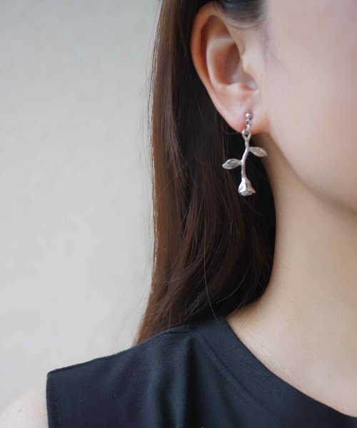 CERCA(チェルカ)の「saran jewelry/シンプルモチーフ ピアス(ピアス(両耳用)・レディース・ゴールド/シルバー・FREE)」の3枚目の写真