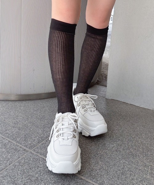 ENVYM(アンビー)の「ボリュームソールスニーカー 厚底(スニーカー・レディース・ブラック/ホワイト・22.5/24.5/23.5)」の6枚目の写真