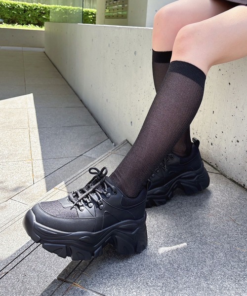 ENVYM(アンビー)の「ボリュームソールスニーカー 厚底(スニーカー・レディース・ブラック/ホワイト・22.5/24.5/23.5)」の3枚目の写真