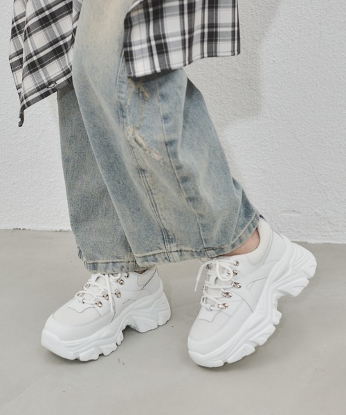 ENVYM(アンビー)の「ボリュームソールスニーカー 厚底(スニーカー・レディース・ブラック/ホワイト・22.5/24.5/23.5)」の18枚目の写真