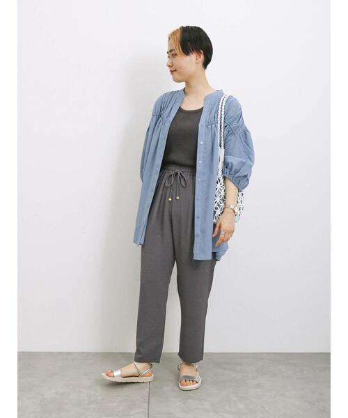Samansa Mos2 blue（サマンサモスモスブルー）の「【接触冷感・吸水速乾】マルチスタイルイージーパンツ（その他パンツ・レディース・チャコールグレー/ブラック/ネイビー/グリーン/ライトベージュ/イエロー/モカ・S/M/L/SS）」の11枚目の写真