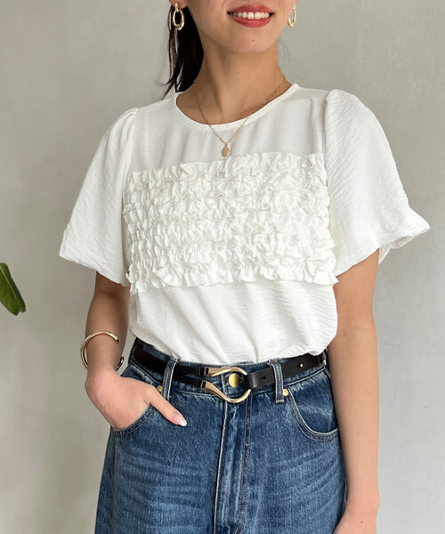 Chez toi（シェトワ）の「胸元フリルチュニックブラウス（シャツ/ブラウス・レディース・オフホワイト/サックスブルー/ブラック・FREE）」の4枚目の写真
