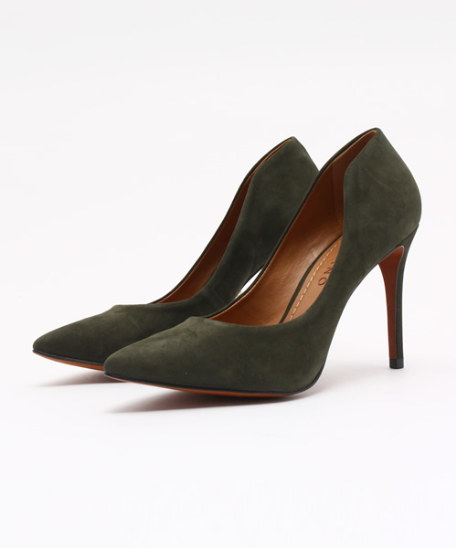 CARRANO（カラーノ）の「【雑誌掲載商品】【CARRANO】スエードプレーンパンプス（パンプス・レディース・ホワイト/オレンジ/ブラック/ベージュ/カーキ・38/37/36）」の4枚目の写真