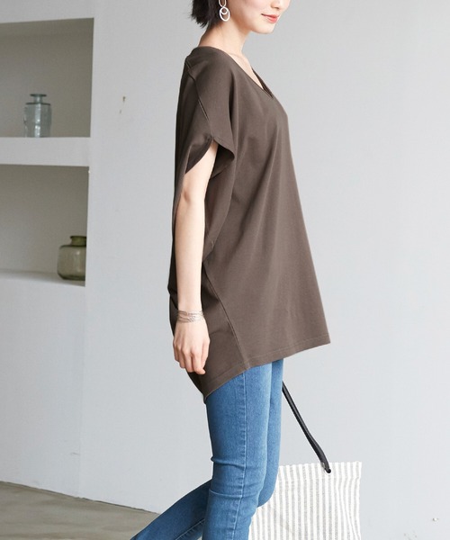 itto...(イット)の「綿100%Vネックドルマンコクーンカットソー(Tシャツ/カットソー・レディース・グレイッシュベージュ/カーキ/モカ・M-L)」の22枚目の写真