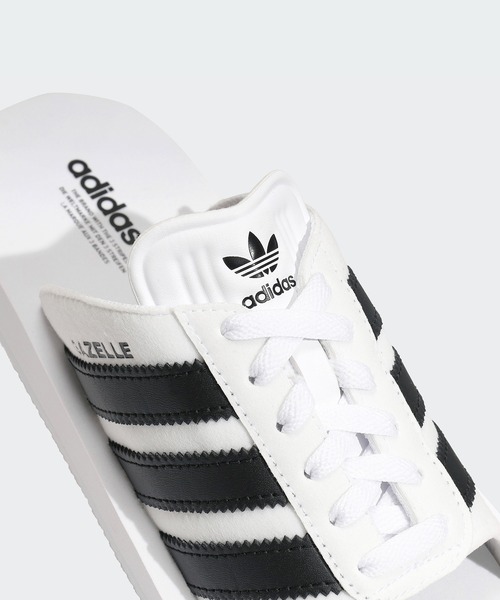 adidas（アディダス）の「ガゼル ビーチ スライド / Gazelle Beach Slides サンダル / アディダスオリジナルス adidas Originals（サンダル・レディース・ベージュ/ホワイト/グリーン/レッド/ブルー/ブラック×ホワイト/ブラック/ピンク/グリーン×ピンク・22.5cm/23.5cm/24.5cm/25.5cm/26.5cm/27.5cm/28.5cm/29.5cm/30.5cm）」の12枚目の写真