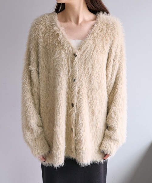 PUAL CE CIN(ピュアルセシン)の「シャギーニットチュニック丈Vネックカーディガン(カーディガン/ボレロ・レディース・チャコールグレー/ベージュ・FREE)」の19枚目の写真