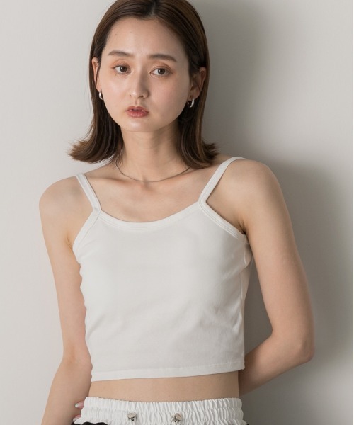 ad thie(アドティエ)の「バックツイストデザイン カップ付きキャミソール(キャミソール・レディース・オフホワイト/杢グレー/ブラック/グリーン・FREE)」の10枚目の写真