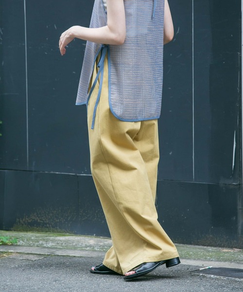 KBF(ケイビーエフ)の「チノタックWIDEパンツ(その他パンツ・レディース・チャコールグレー/ベージュ・36/38)」の16枚目の写真