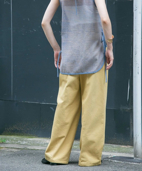 KBF(ケイビーエフ)の「チノタックWIDEパンツ(その他パンツ・レディース・チャコールグレー/ベージュ・36/38)」の15枚目の写真