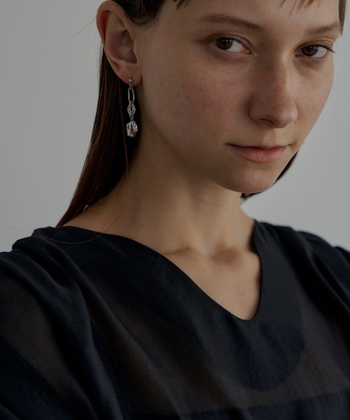 LE'RURE（リルアー）の「Meteorite drop pierce（ピアス（両耳用）・レディース・シルバー/ゴールド・FREE）」の6枚目の写真