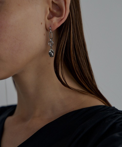 LE'RURE（リルアー）の「Meteorite drop pierce（ピアス（両耳用）・レディース・シルバー/ゴールド・FREE）」の5枚目の写真