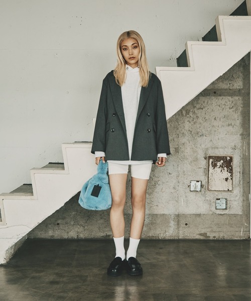 HEREIAM（ヘレイアム）の「【HEREIAM】ユニセックス/ワッペンロゴ裏起毛フーディー（パーカー・レディース・モスグリーン/ブラック/ヘザーグレー/バイオレット・MEDIUM/LARGE）」の7枚目の写真