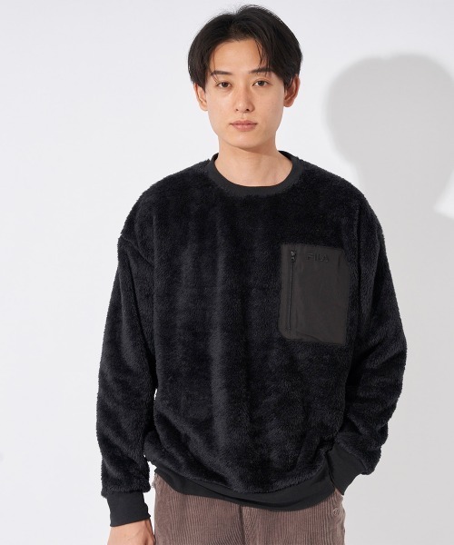FILA(フィラ)の「ボア クルースウエット トレーナー(スウェット・メンズ・カーキ/ブラック/ネイビー/ベージュ・X-LARGE/MEDIUM/LARGE)」の3枚目の写真
