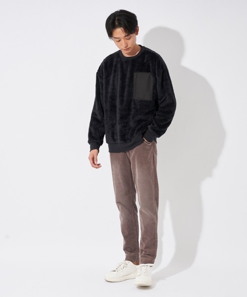 FILA(フィラ)の「ボア クルースウエット トレーナー(スウェット・メンズ・カーキ/ブラック/ネイビー/ベージュ・X-LARGE/MEDIUM/LARGE)」の7枚目の写真