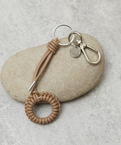 ITTI イッチ / CRISTY KNOT FINGER CIRCLE CHARM / RAPTO JP クリスティノットサークルチャームフィンガーストラップ / ITTI-GOODS-070（スマホグッズ）｜ITTI（イッチ）