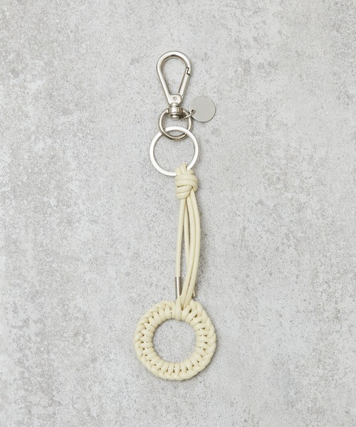 And A（アンドエー）の「ITTI イッチ / CRISTY KNOT FINGER CIRCLE CHARM / RAPTO JP クリスティノットサークルチャームフィンガーストラップ / ITTI-GOODS-070（スマホグッズ・メンズ・アイボリー/グレイッシュベージュ/ブラック・FREE）」の13枚目の写真