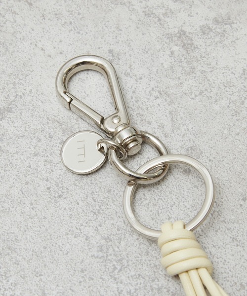 And A（アンドエー）の「ITTI イッチ / CRISTY KNOT FINGER CIRCLE CHARM / RAPTO JP クリスティノットサークルチャームフィンガーストラップ / ITTI-GOODS-070（スマホグッズ・メンズ・アイボリー/グレイッシュベージュ/ブラック・FREE）」の14枚目の写真
