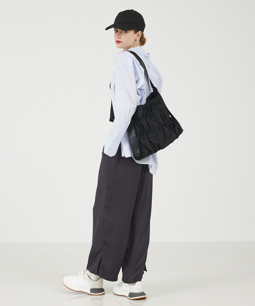 soeur（スール）の「●SOEUR/シャーリングテープショルダー（トートバッグ・レディース・ベージュ/ライトグレー/ブラック・フリー）」の4枚目の写真